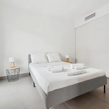 Le Cap Riviera - Centre- Parking Privé - Clim