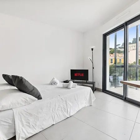 Cap Riviera - Proche Gare Parking Climatisation Apartment