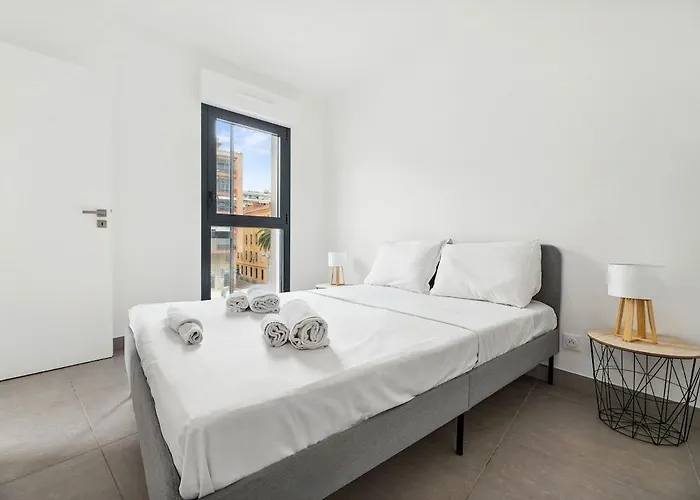 Le Cap Riviera - Centre- Parking Prive - Clim *